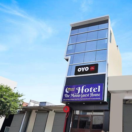 Hotel O The Moon Bareilly Exteriér fotografie