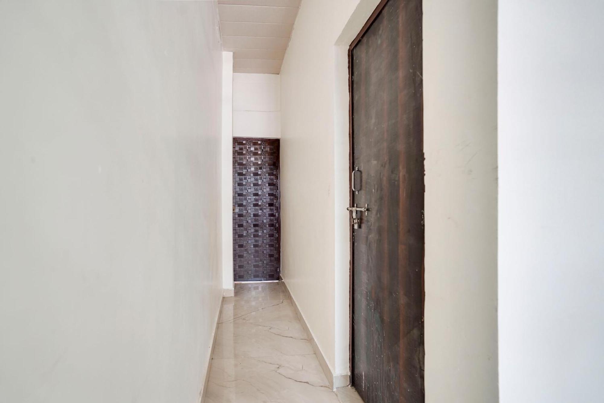 Hotel O The Moon Bareilly Exteriér fotografie