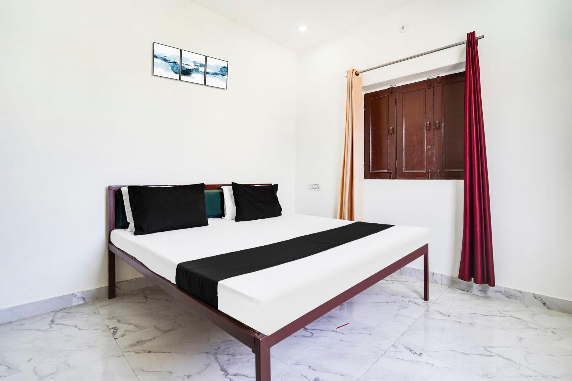 Hotel O The Moon Bareilly Exteriér fotografie