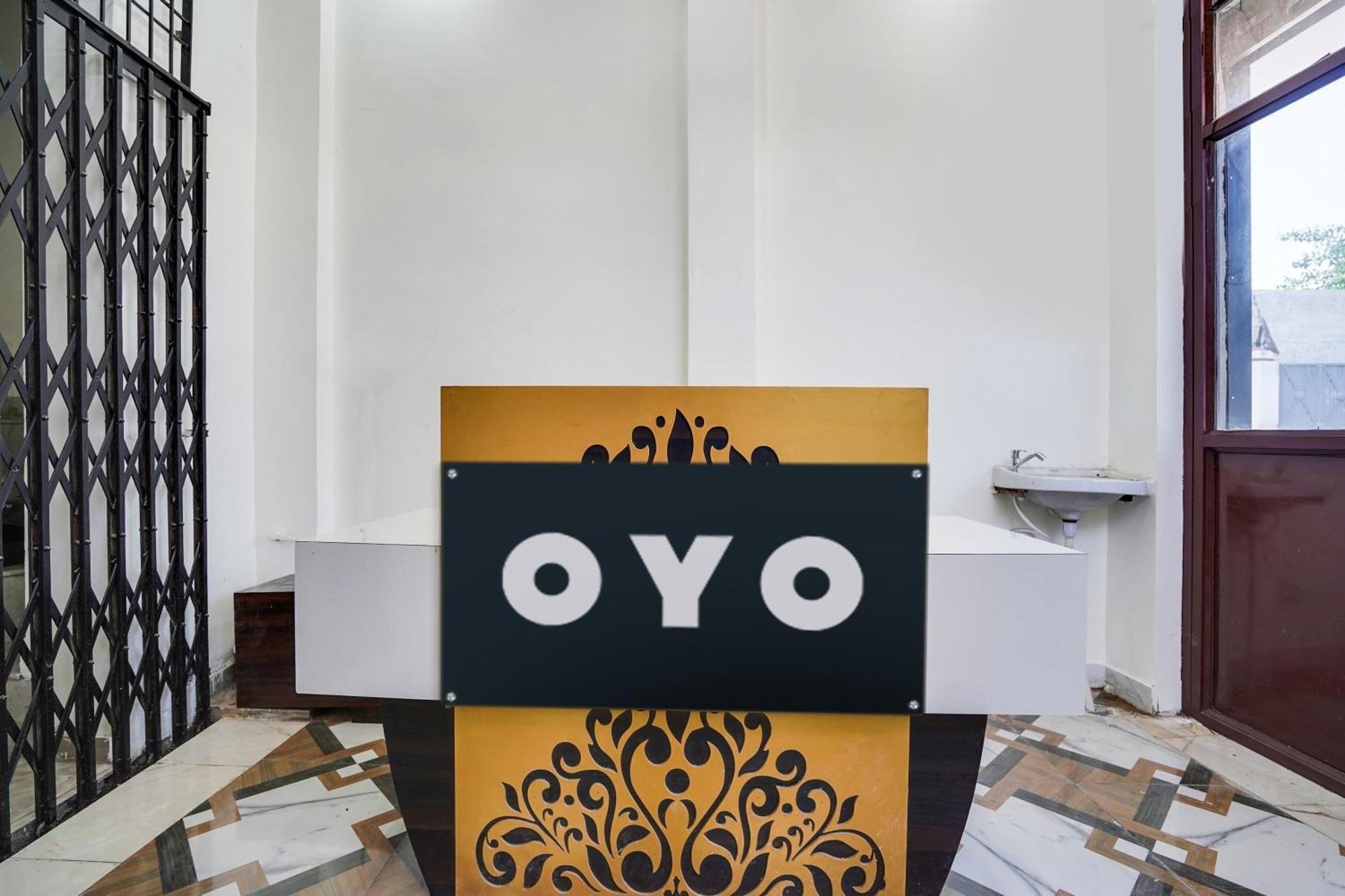 Hotel O The Moon Bareilly Exteriér fotografie